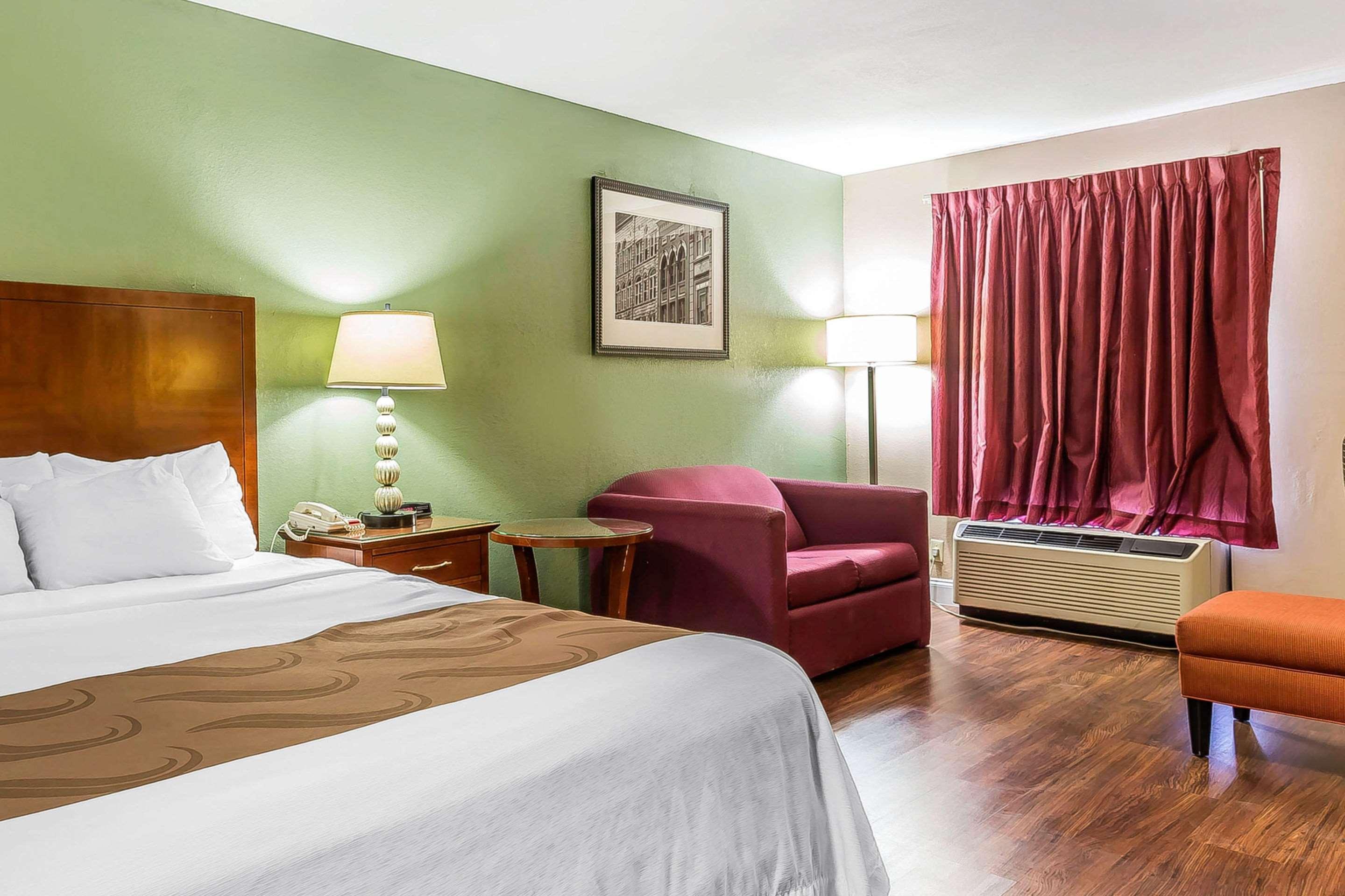 Quality Inn & Suites Near Robins Air Force Base Warner Robins Exteriér fotografie