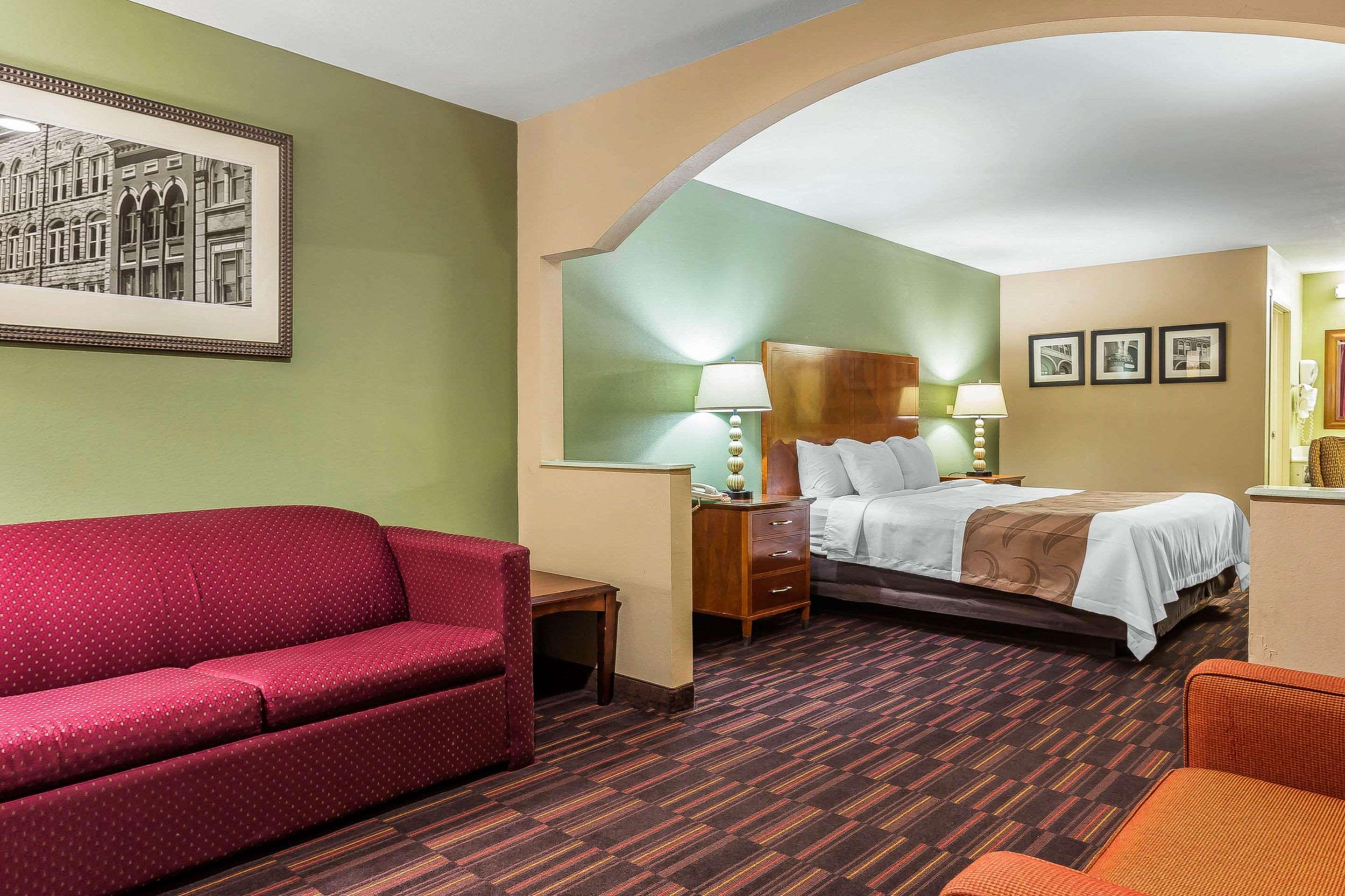Quality Inn & Suites Near Robins Air Force Base Warner Robins Exteriér fotografie