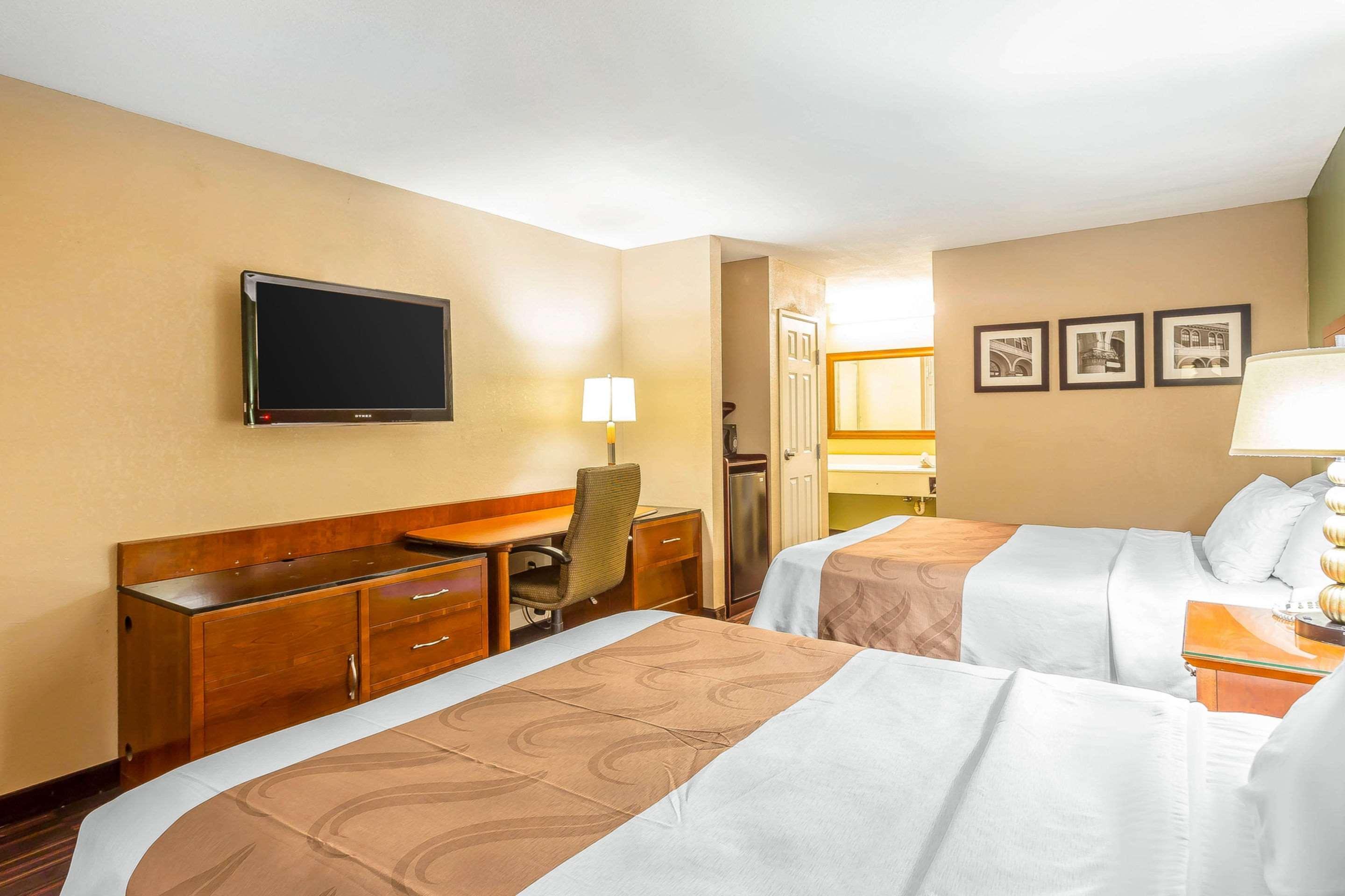Quality Inn & Suites Near Robins Air Force Base Warner Robins Exteriér fotografie