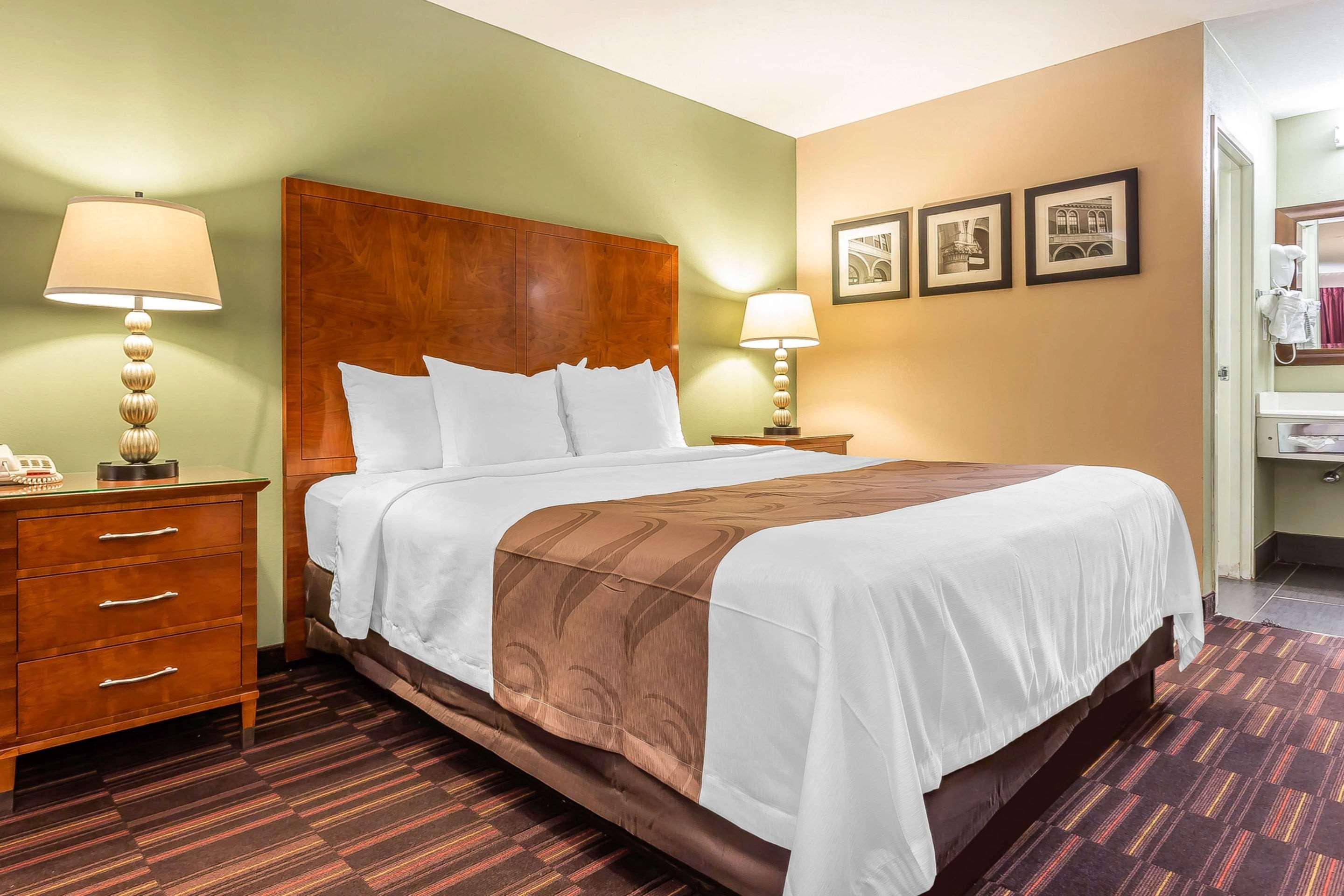 Quality Inn & Suites Near Robins Air Force Base Warner Robins Exteriér fotografie