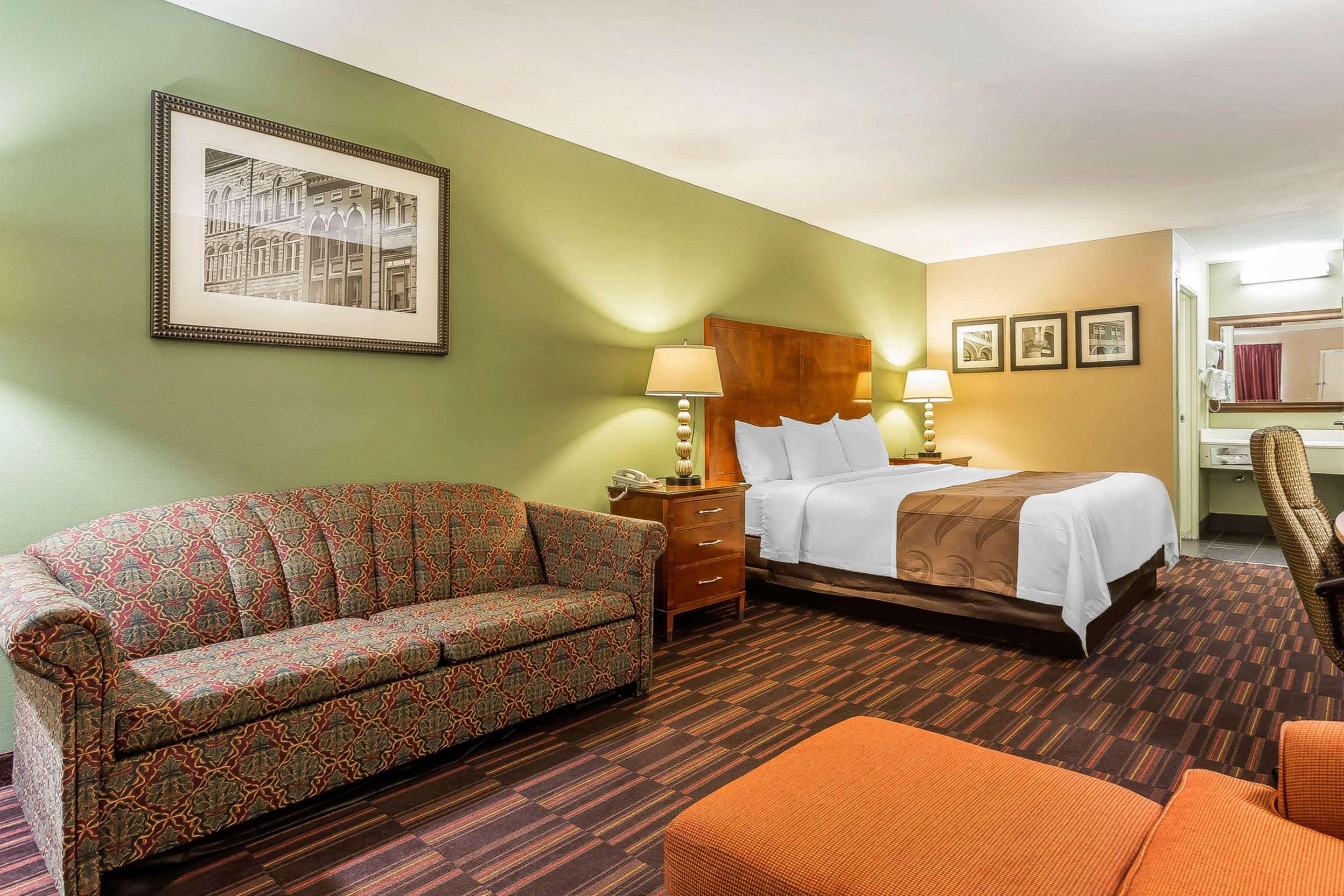 Quality Inn & Suites Near Robins Air Force Base Warner Robins Exteriér fotografie