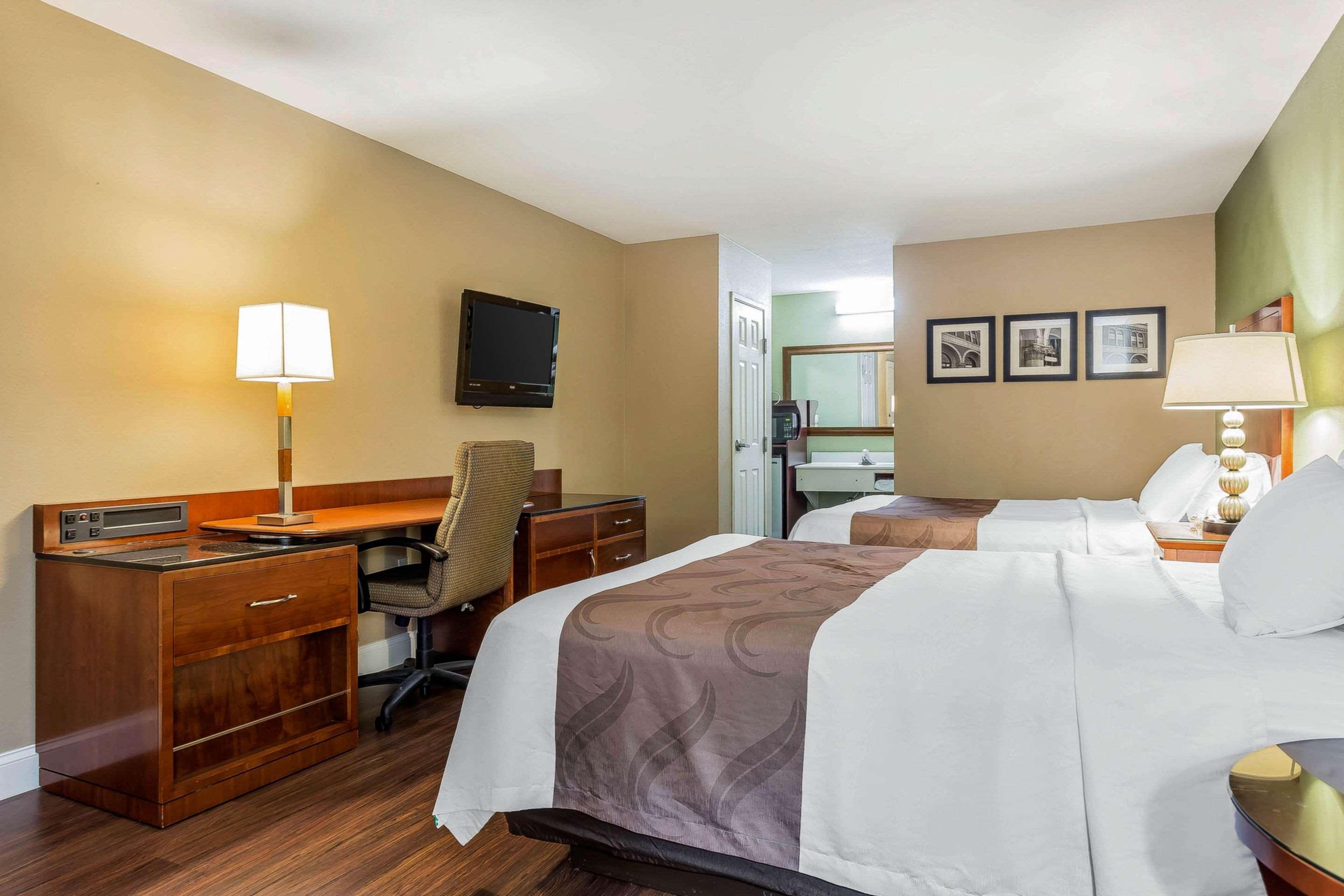 Quality Inn & Suites Near Robins Air Force Base Warner Robins Exteriér fotografie