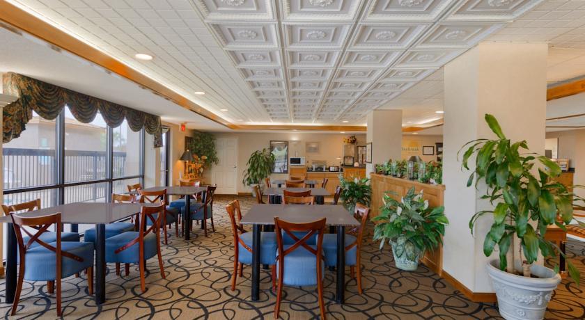 Quality Inn & Suites Near Robins Air Force Base Warner Robins Exteriér fotografie