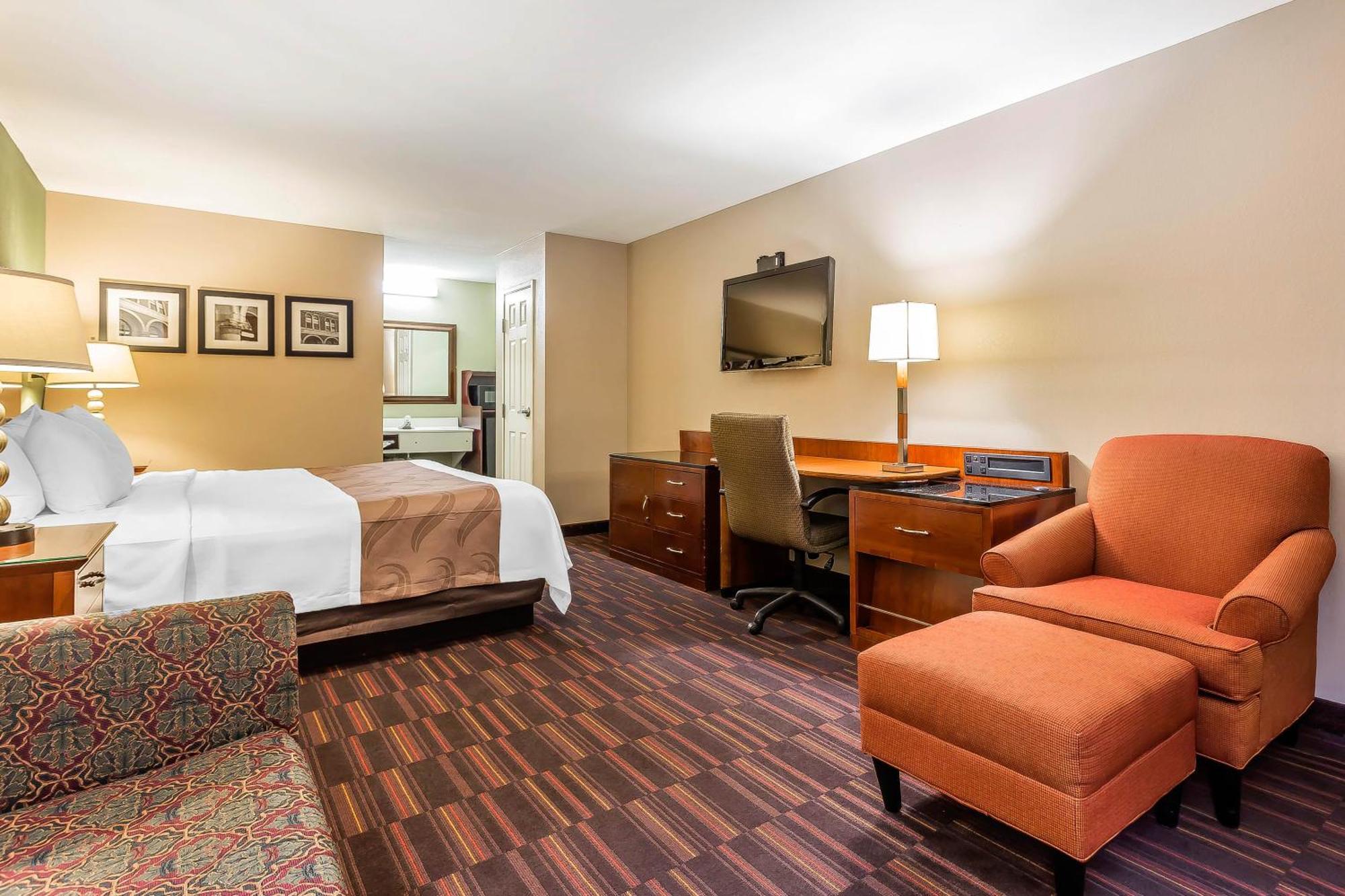 Quality Inn & Suites Near Robins Air Force Base Warner Robins Exteriér fotografie