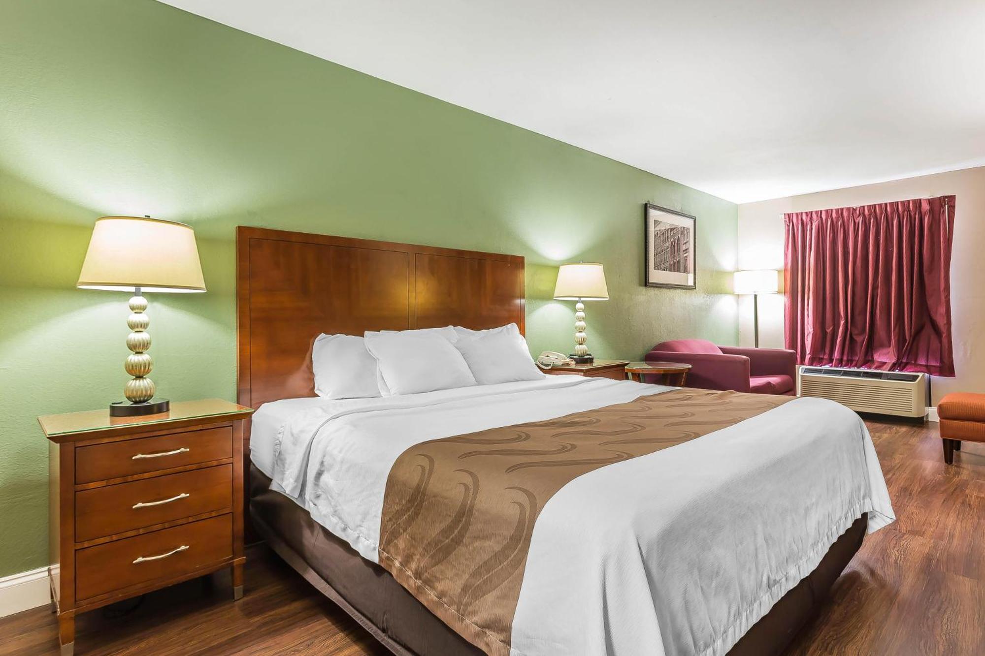 Quality Inn & Suites Near Robins Air Force Base Warner Robins Exteriér fotografie