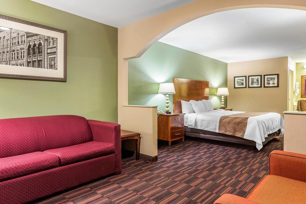 Quality Inn & Suites Near Robins Air Force Base Warner Robins Exteriér fotografie